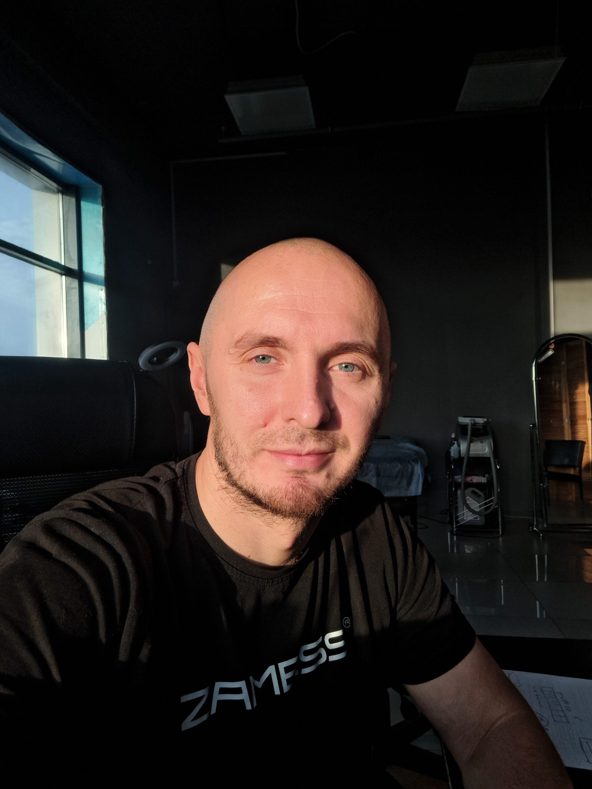 «Как выйти за рамки возможного и добиться большего: Секрет тех, кто всегда на шаг впереди»